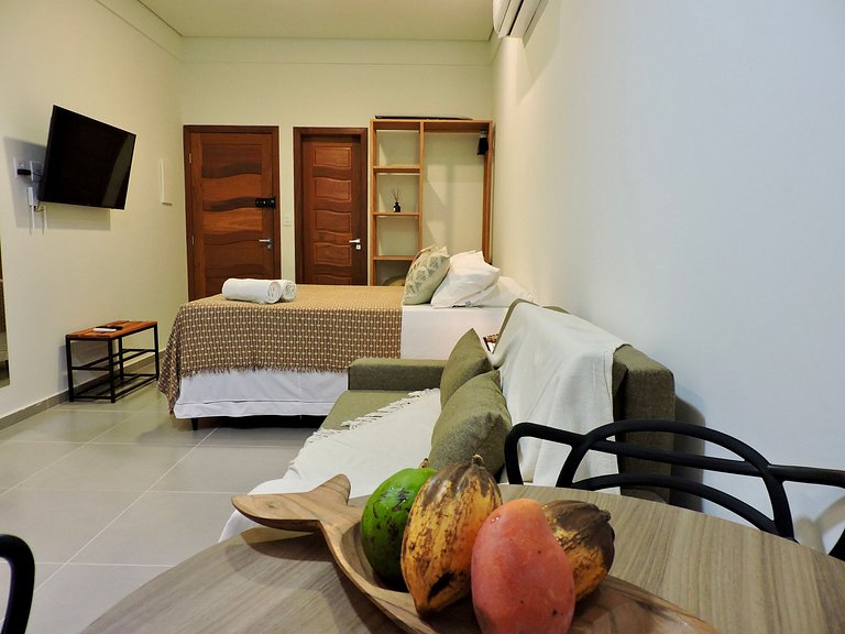 Bright studio apartment just steps from the beach