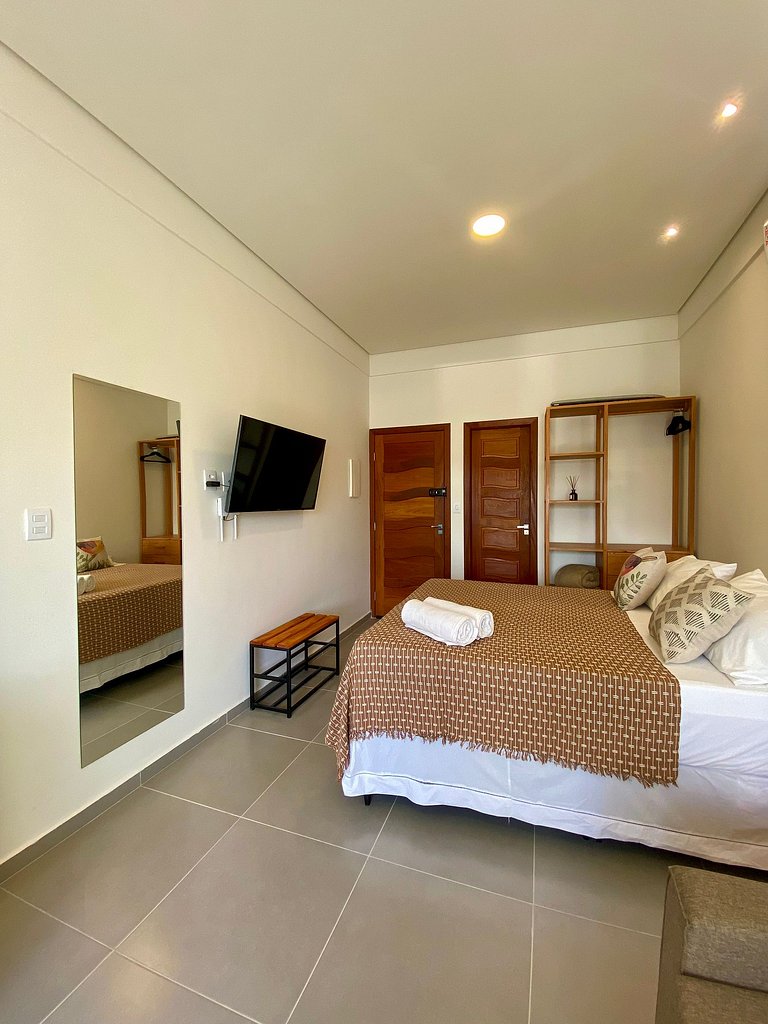 Bright studio apartment just steps from the beach