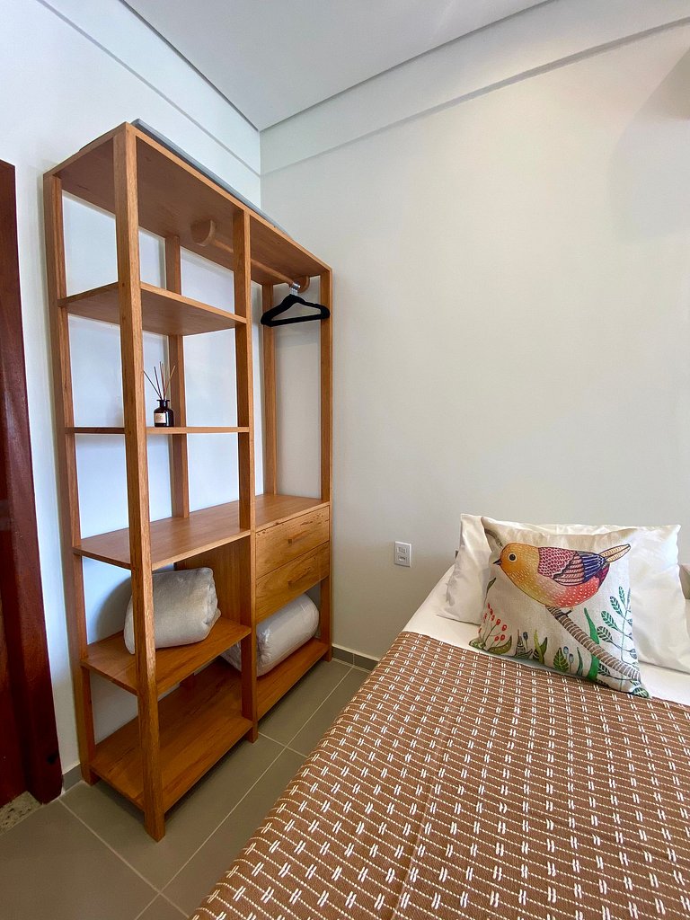 Bright studio apartment just steps from the beach