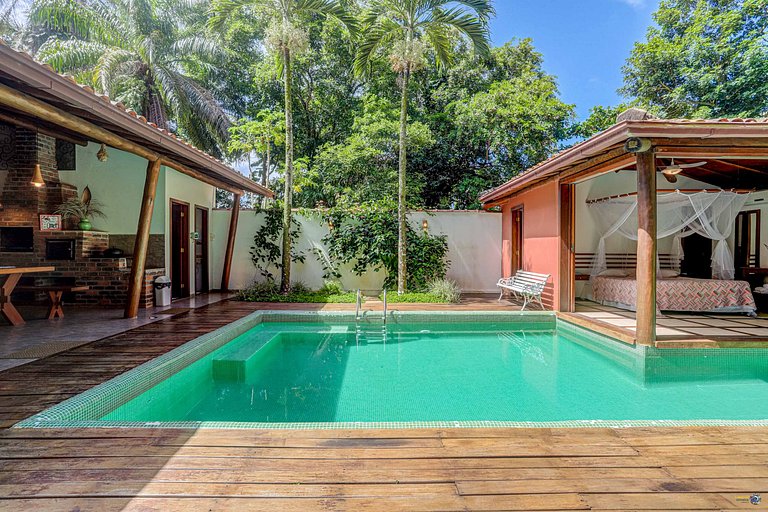 Casa Clareia: Piscina e próximo da Praia da Concha
