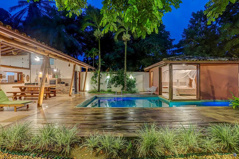 Casa Clareia, para 12 pessoas c/ piscina e próximo da praia