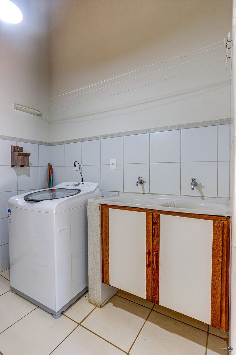 Casa Clareia: Piscina e próximo da Praia da Concha