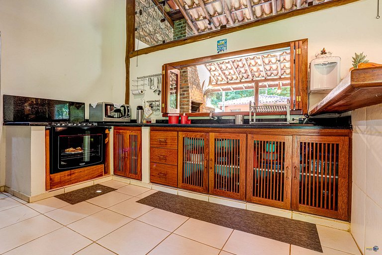 Casa Clareia: Piscina e próximo da Praia da Concha