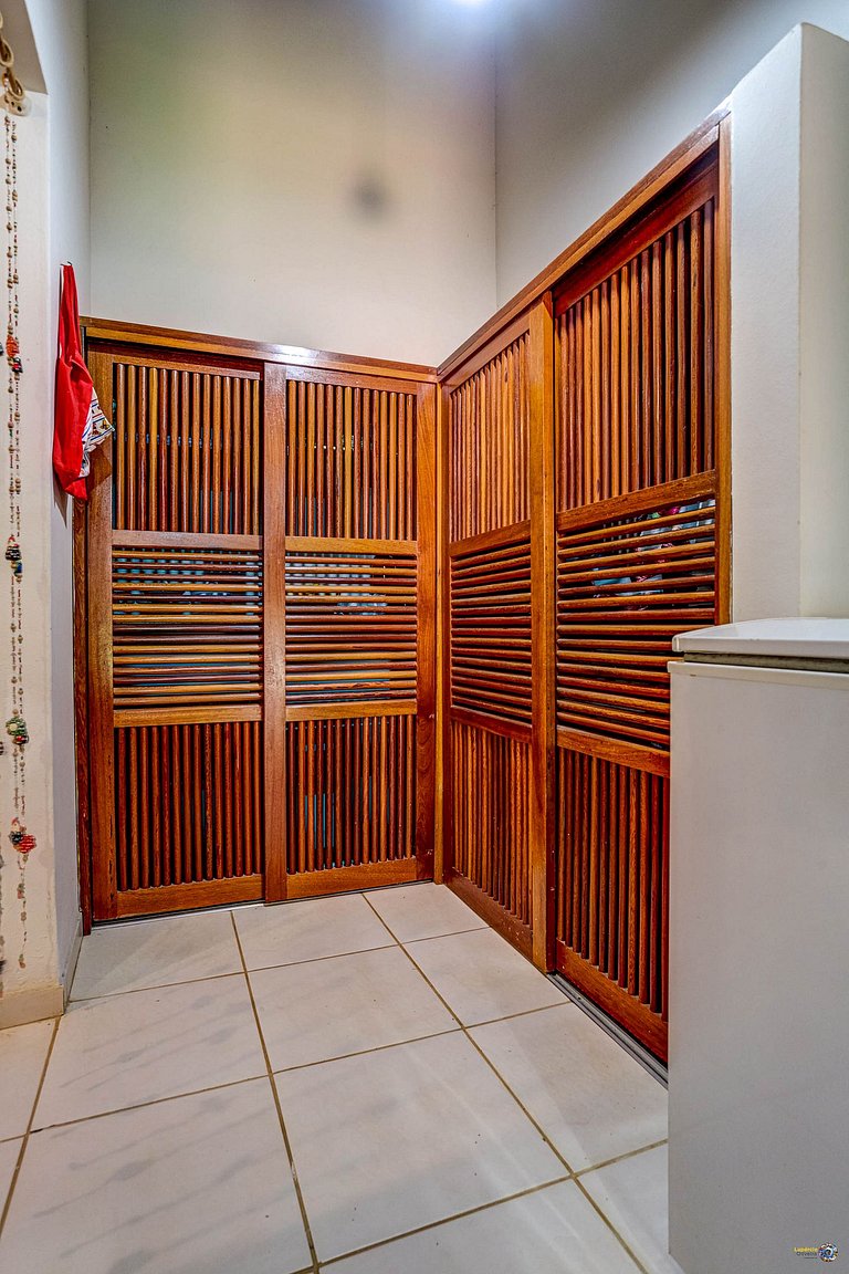 Casa Clareia, para 12 pessoas c/ piscina e próximo da praia