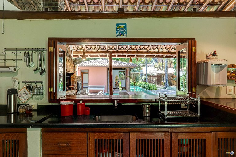 Casa Clareia: Piscina e próximo da Praia da Concha