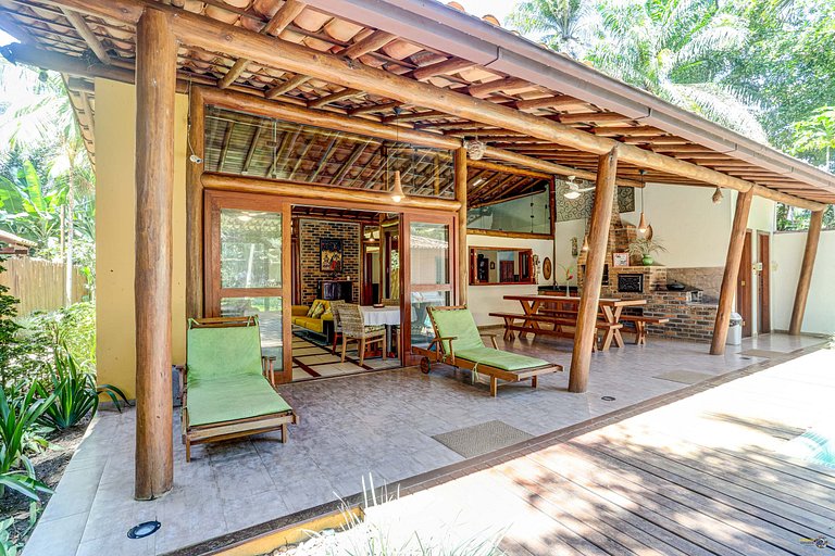 Casa Clareia: Piscina e próximo da Praia da Concha