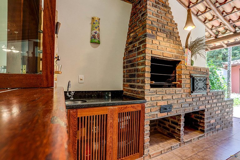 Casa Clareia, para 12 pessoas c/ piscina e próximo da praia