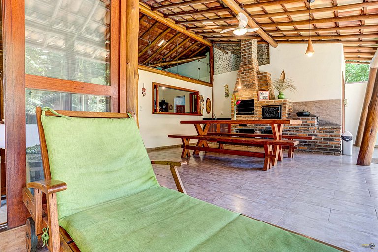 Casa Clareia: Piscina e próximo da Praia da Concha