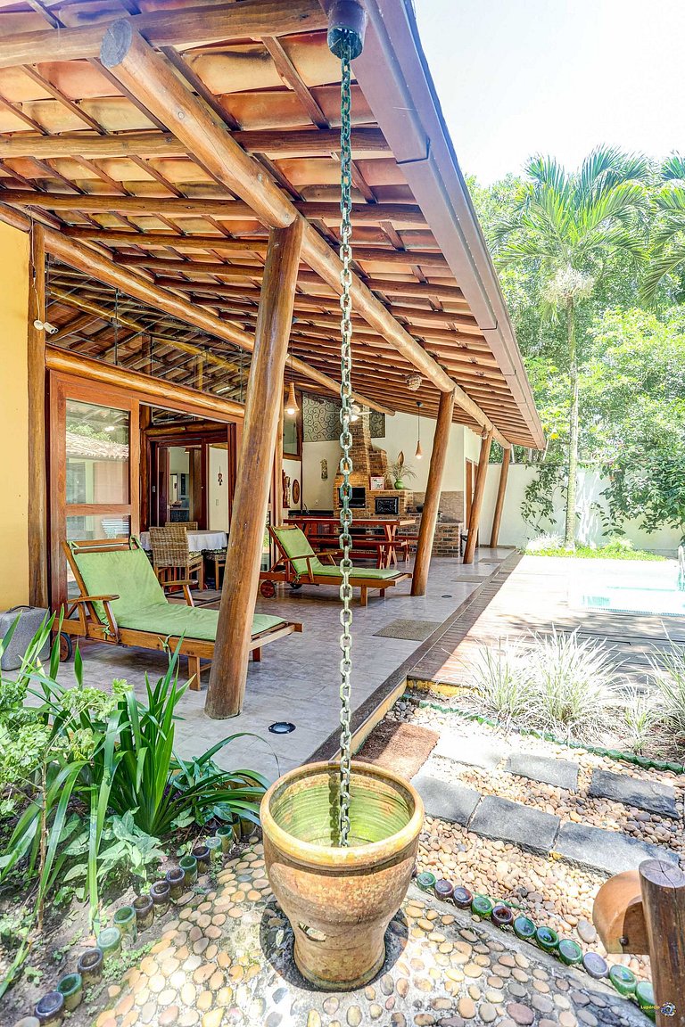 Casa Clareia: Piscina e próximo da Praia da Concha