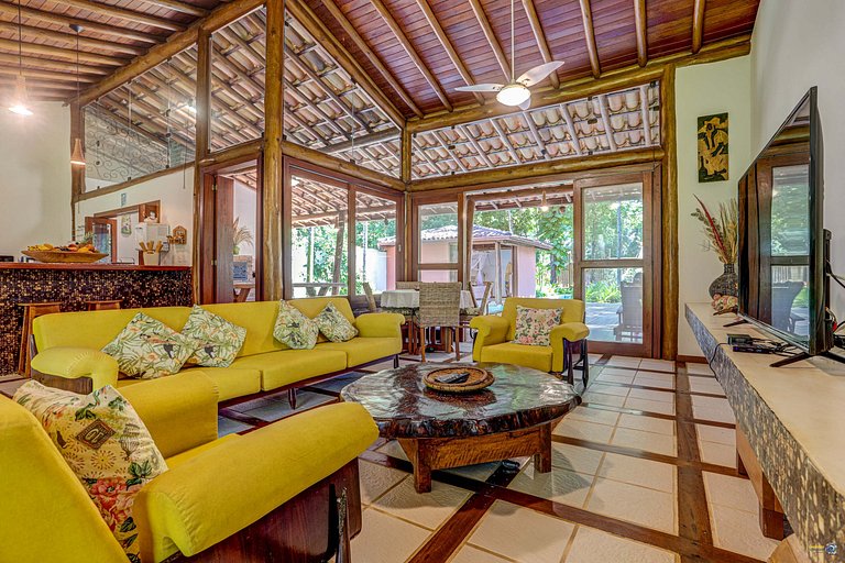Casa Clareia: Piscina e próximo da Praia da Concha