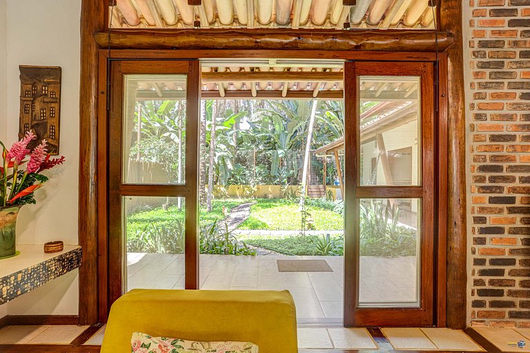 Casa Clareia: Piscina e próximo da Praia da Concha