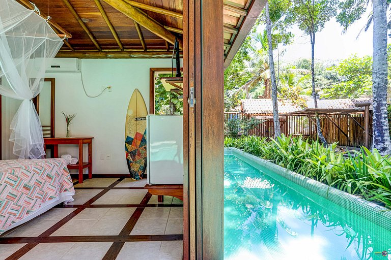 Casa Clareia: Piscina e próximo da Praia da Concha