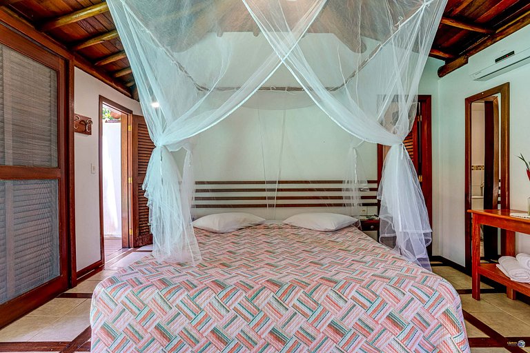 Casa Clareia: Piscina e próximo da Praia da Concha