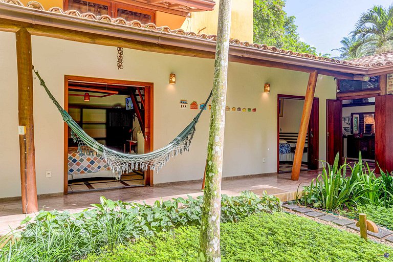 Casa Clareia: Piscina e próximo da Praia da Concha