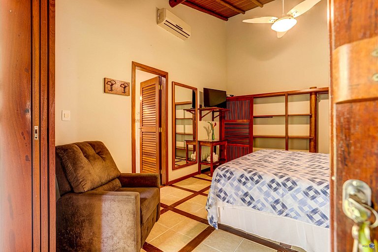 Casa Clareia, para 12 pessoas c/ piscina e próximo da praia