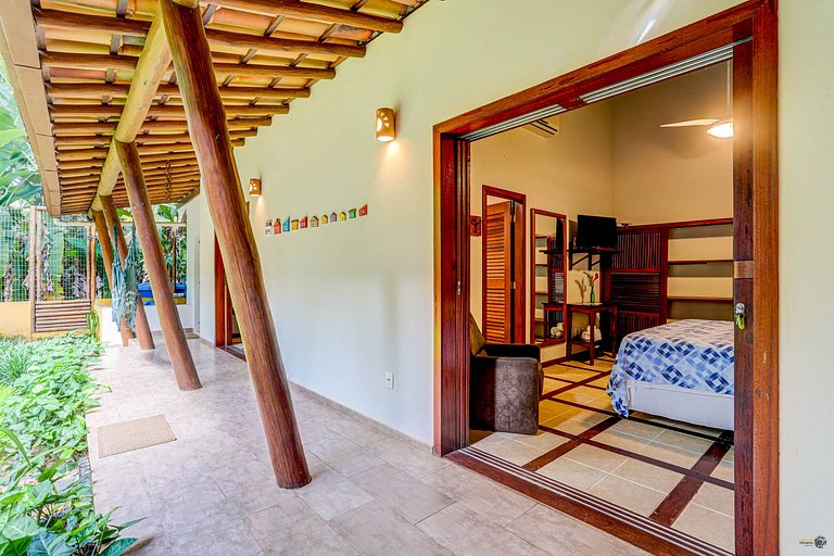 Casa Clareia: Piscina e próximo da Praia da Concha