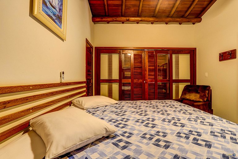 Casa Clareia: Piscina e próximo da Praia da Concha