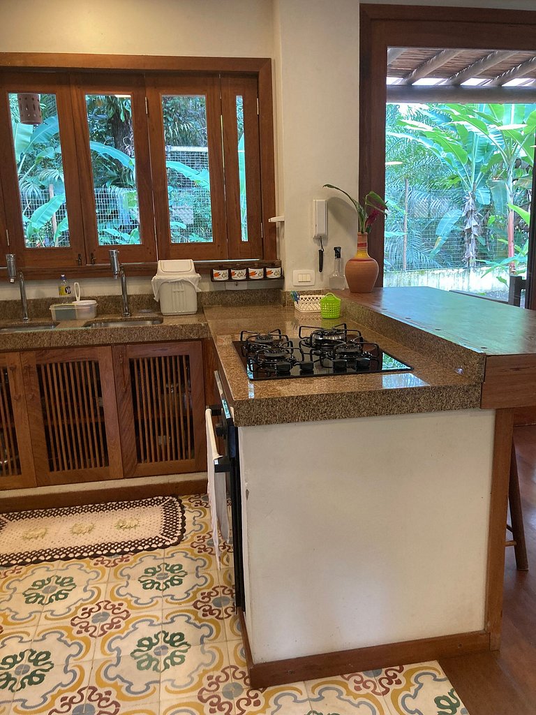 Casa Clareia, para 12 pessoas c/ piscina e próximo da praia