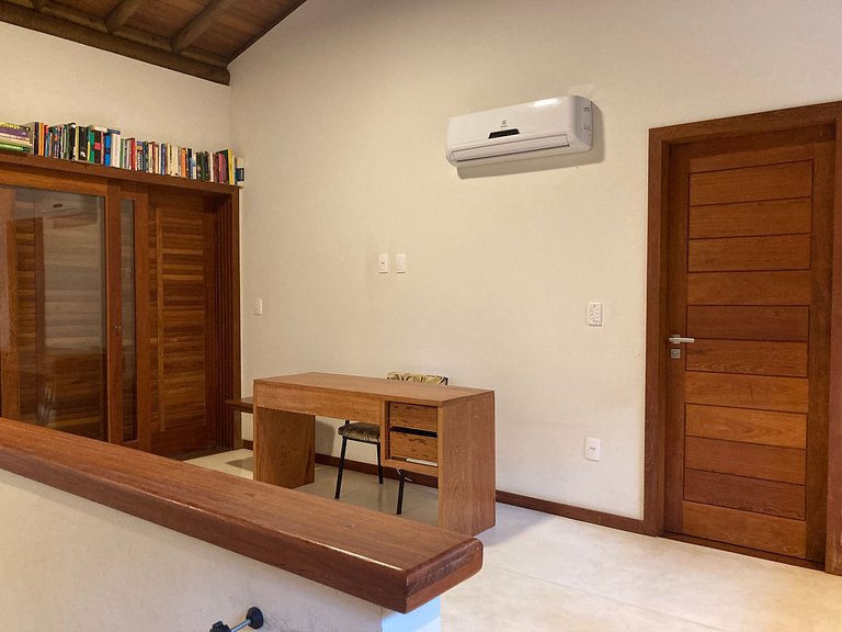 Casa Clareia, para 12 pessoas c/ piscina e próximo da praia