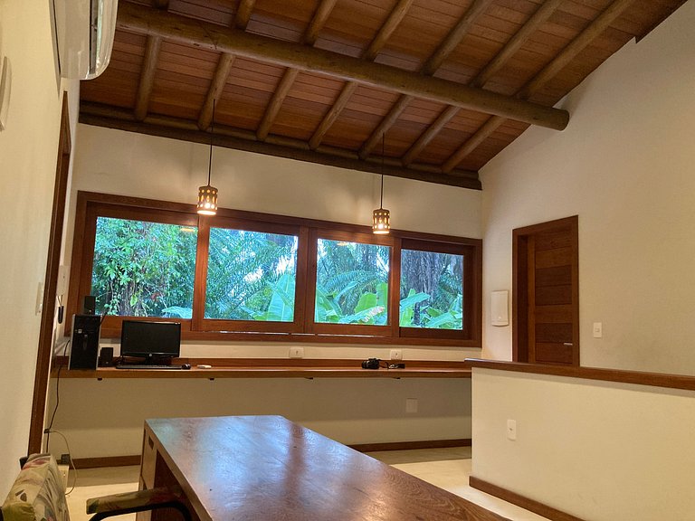Casa Clareia, para 12 pessoas c/ piscina e próximo da praia