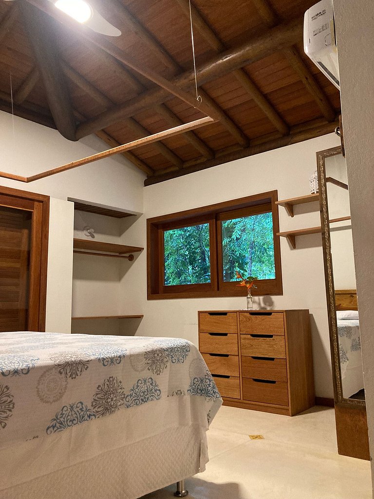 Casa Clareia, para 12 pessoas c/ piscina e próximo da praia