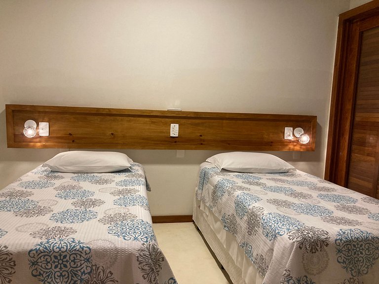 Casa Clareia, para 12 pessoas c/ piscina e próximo da praia