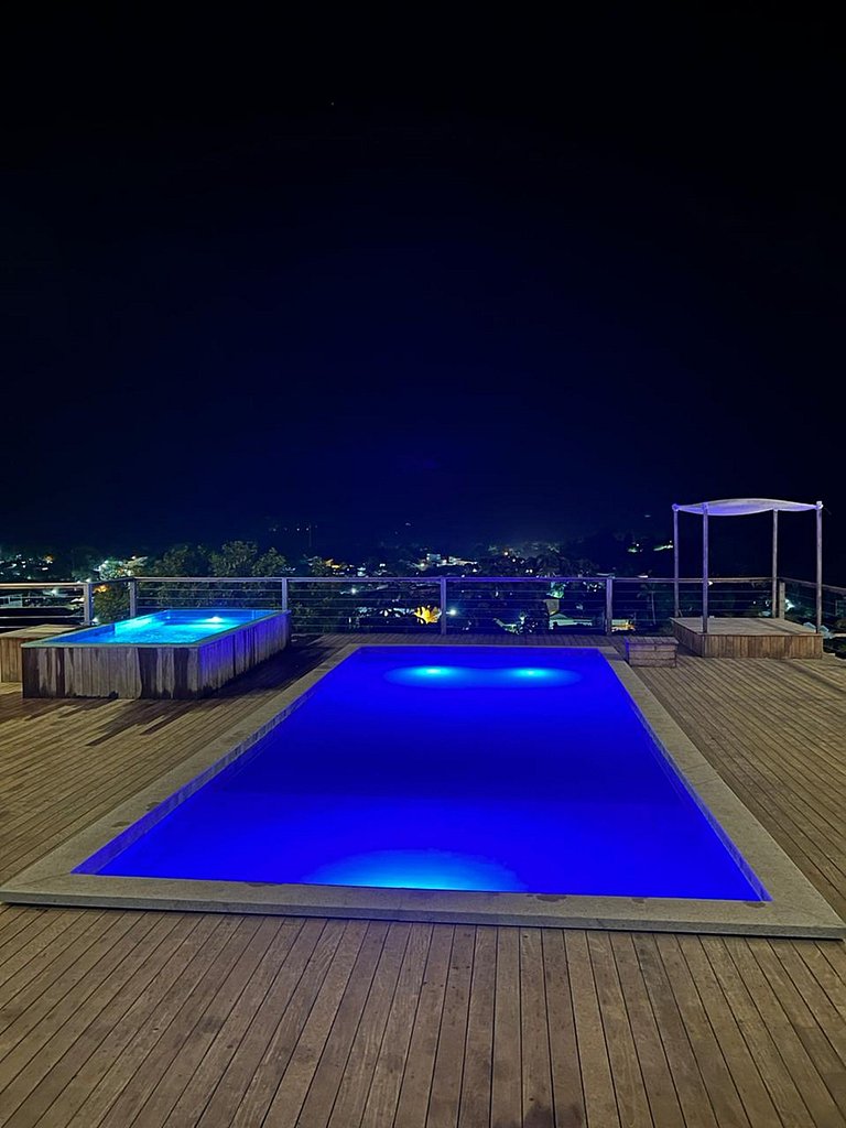 Visgo: Piscina na Porta, Apê Térreo Moderno e Top