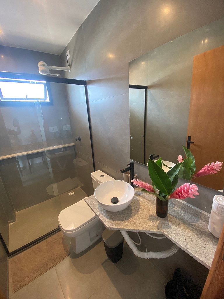 Visgo: Vista Mar Panorâmica e Apê Térreo Conforto