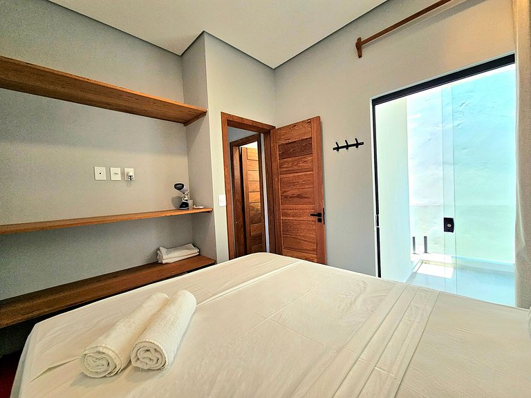 Refúgio Moderno c/ Varanda prox da Praia da Concha