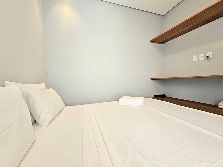 Refúgio Moderno c/ Varanda prox da Praia da Concha