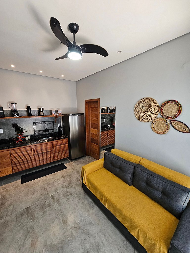 Apto Moderno: Ar, Cozinha e Praia da Concha