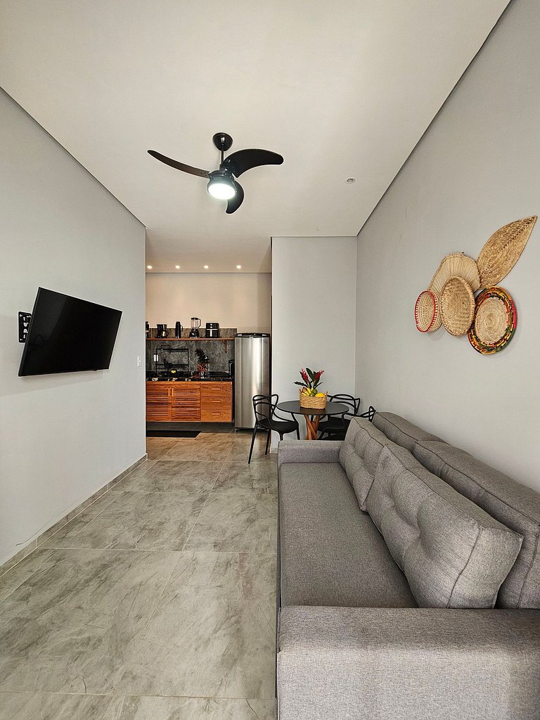 Apto Espaçoso e Moderno: Passos da Pituba e Concha