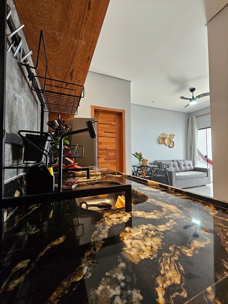 Apto Espaçoso e Moderno: Passos da Pituba e Concha