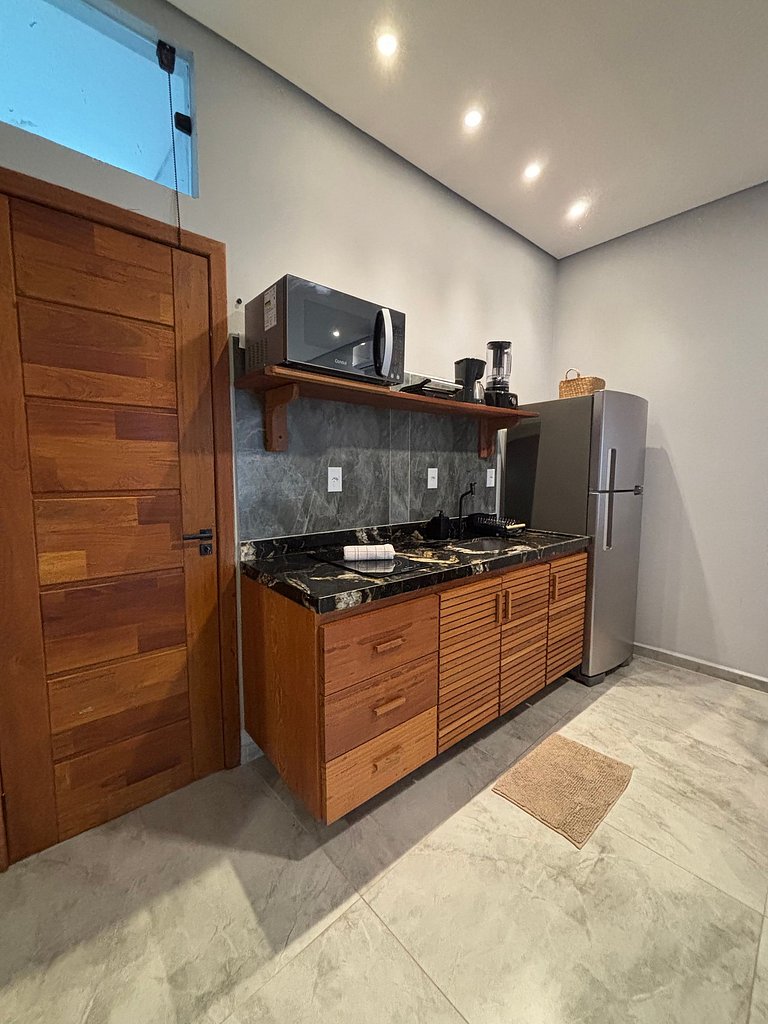 Studio novo, 5 minutos a pé da Pituba, Orla e Concha